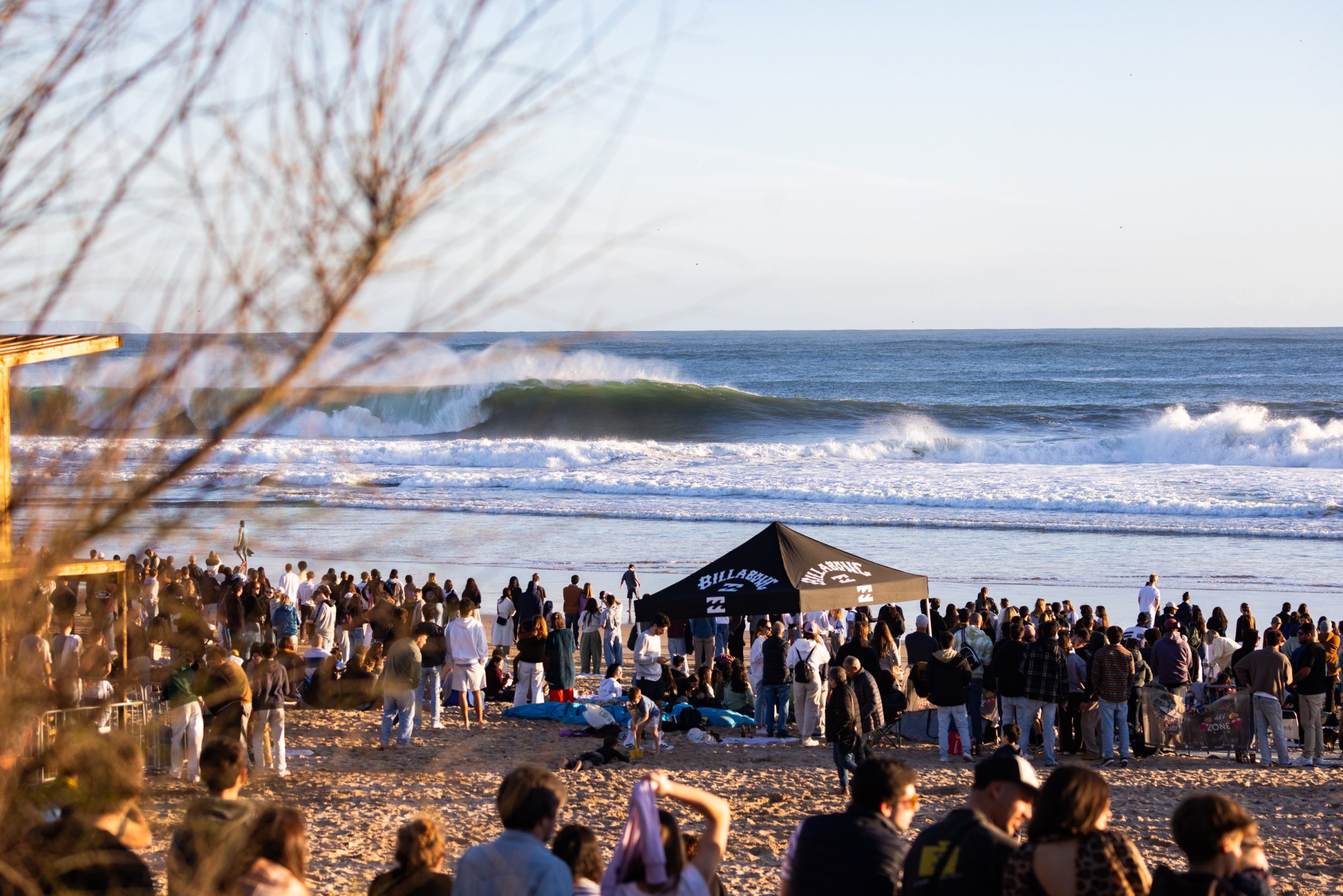 Capitulo Perfeito Back on Yellow Alert with Promising Swells  on the Horizon 